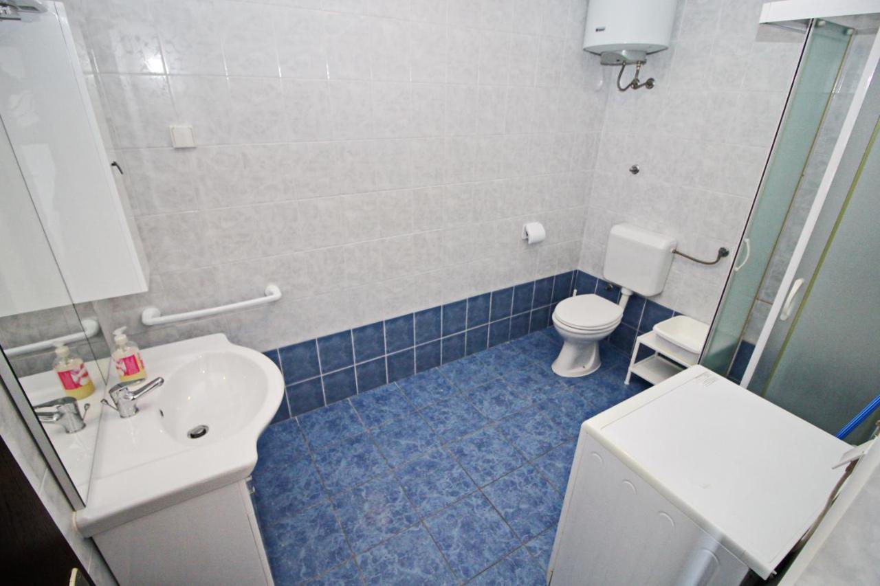 Apartment Classic Zrnovo Luaran gambar